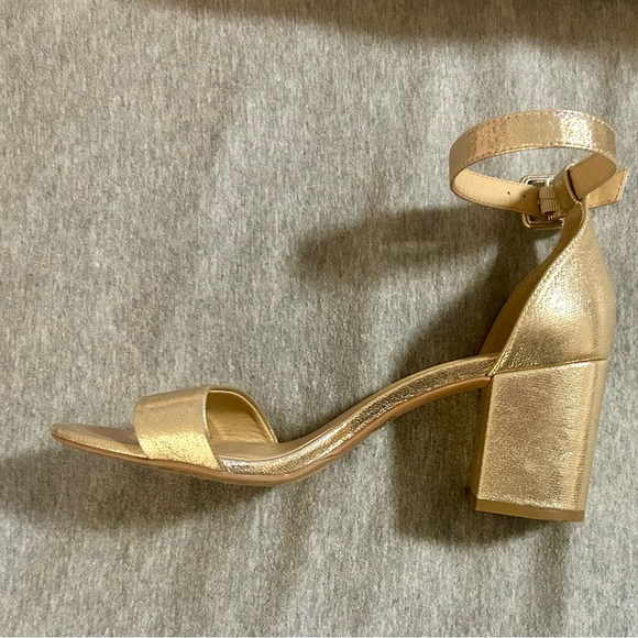 Gold sandals in size 7. Beautiful ankle strap & 2.5” block heel for comfort. - Picture 3 of 5